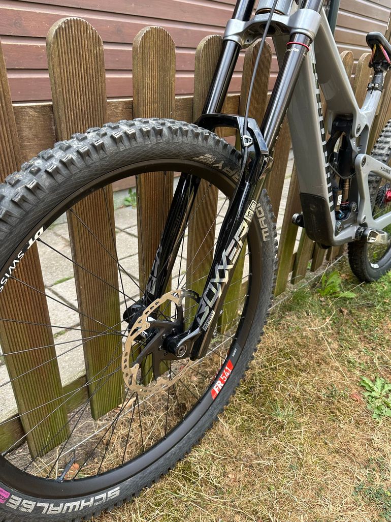 Brugt Propain RAGE 3 CF Mix Highend 2023 2023 Mountainbike — billede 5 af 8