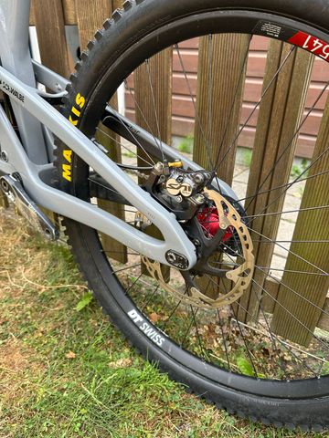 Brugt Propain RAGE 3 CF Mix Highend 2023 2023 Mountainbike — billede 4 af 8