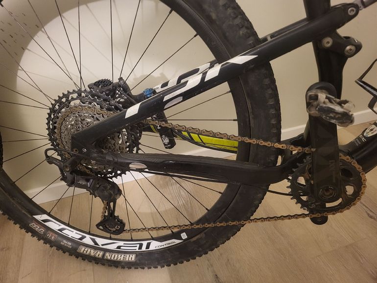 Used Specialized Epic Shimano Deore XT 2013 Mountainbike, Black — image 3 of 7