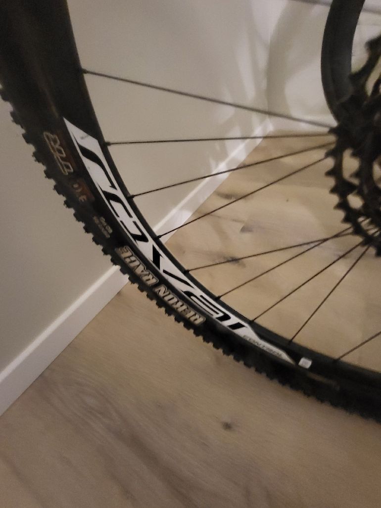 Used Specialized Epic Shimano Deore XT 2013 Mountainbike, Black — image 7 of 7