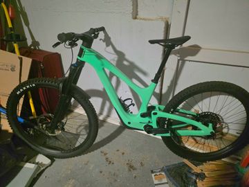 Used Bold Unplugged Pro 2024 2024 Mountainbike, Green, 29 — image 2 of 3