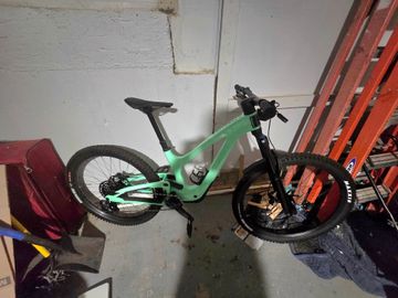 Used Bold Unplugged Pro 2024 2024 Mountainbike, Green, 29 — image 1 of 3