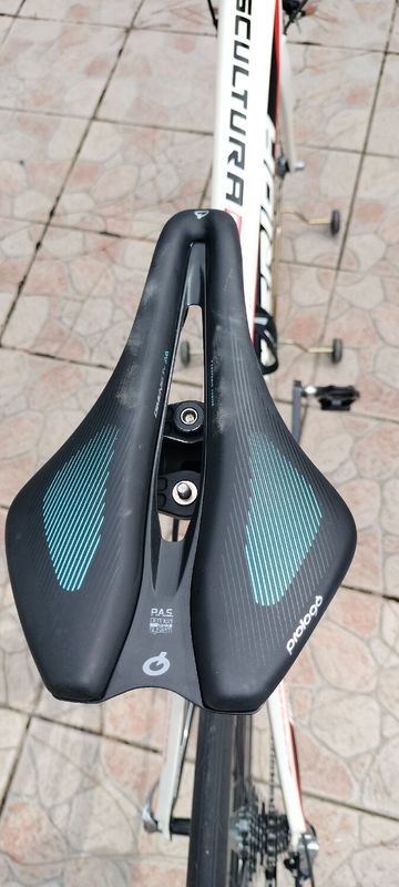 Brugt Merida Scultura CF 907 2014 2014 Road & Gravel — billede 4 af 5