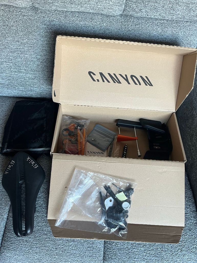 Canyon Speedmax CFR Di2 2025 2025 Road & Gravel d'occasion — image 14 sur 18