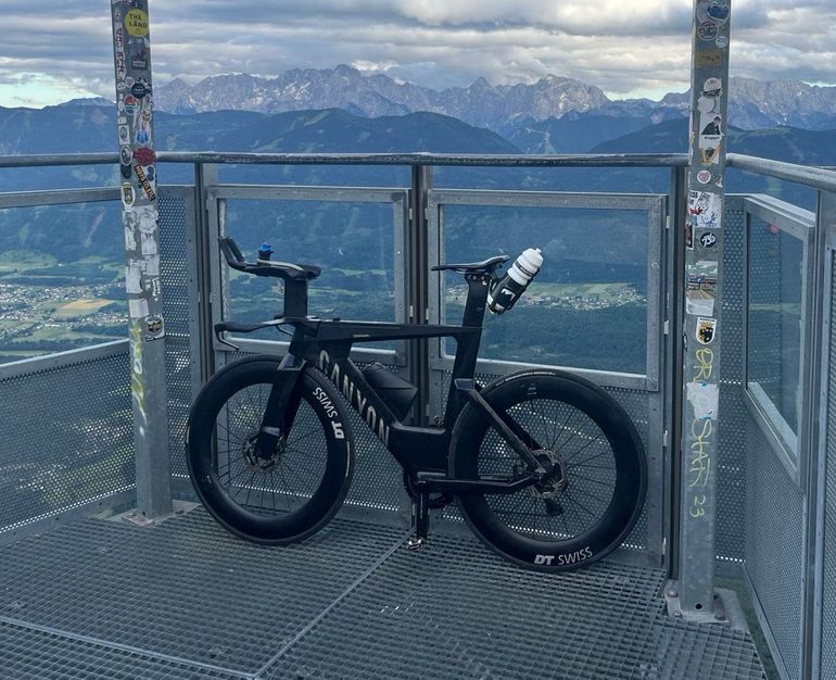 Canyon Speedmax CFR Di2 2025 2025 Road & Gravel d'occasion — image 3 sur 18