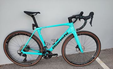 Bianchi Impulso COMP GRX 610 disc 2025 2025 Road & Gravel usato, Verde — immagine 1 di 7
