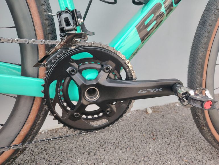 Bianchi Impulso COMP GRX 610 disc 2025 2025 Road & Gravel usato, Verde — immagine 4 di 7
