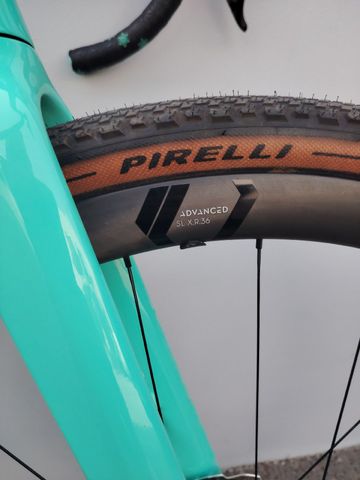 Bianchi Impulso COMP GRX 610 disc 2025 2025 Road & Gravel usato, Verde — immagine 6 di 7