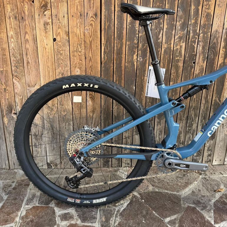 Cannondale Scalpel 2 2024 2024 Mountainbike de segunda mano, Azul — imagen 2 de 7