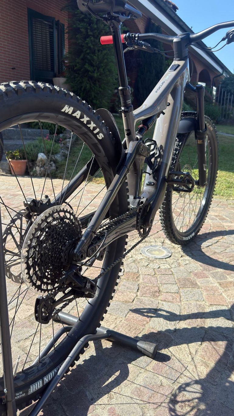 Focus JAM² SL 8.7 2023 2023 Mountainbike de segunda mano, Gris claro — imagen 3 de 5