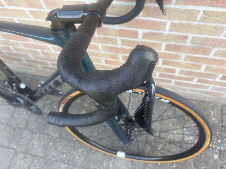 Used Scott Addict RC Pro 2024 2024 Road & Gravel, Blue — image 6 of 10
