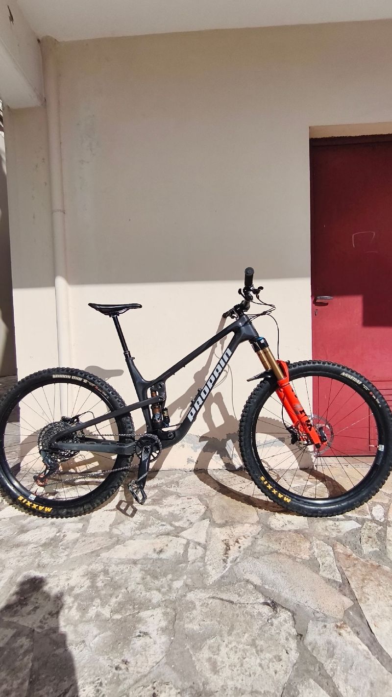 Used Propain Hugene CF 29" Highend 2021 2021 MTB