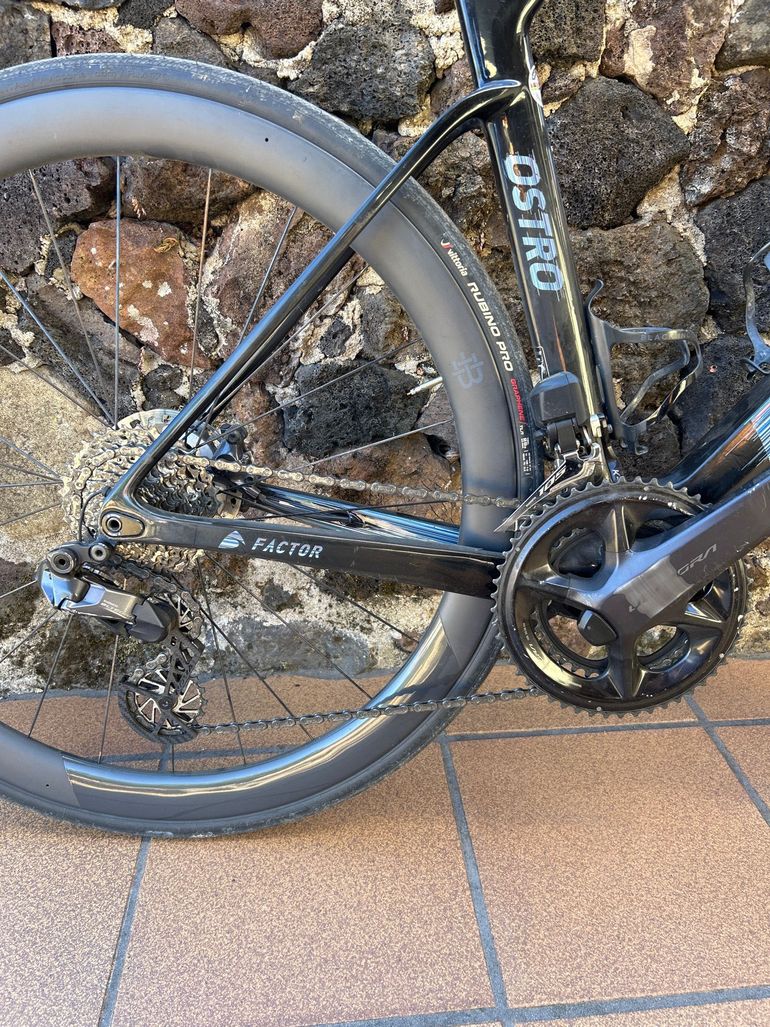 Used Factor Ostro Shimano Ultegra 2023 Road & Gravel, Black — image 3 of 5