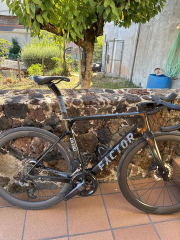 Used Factor Ostro Shimano Ultegra 2023 Road & Gravel, Black — image 2 of 5