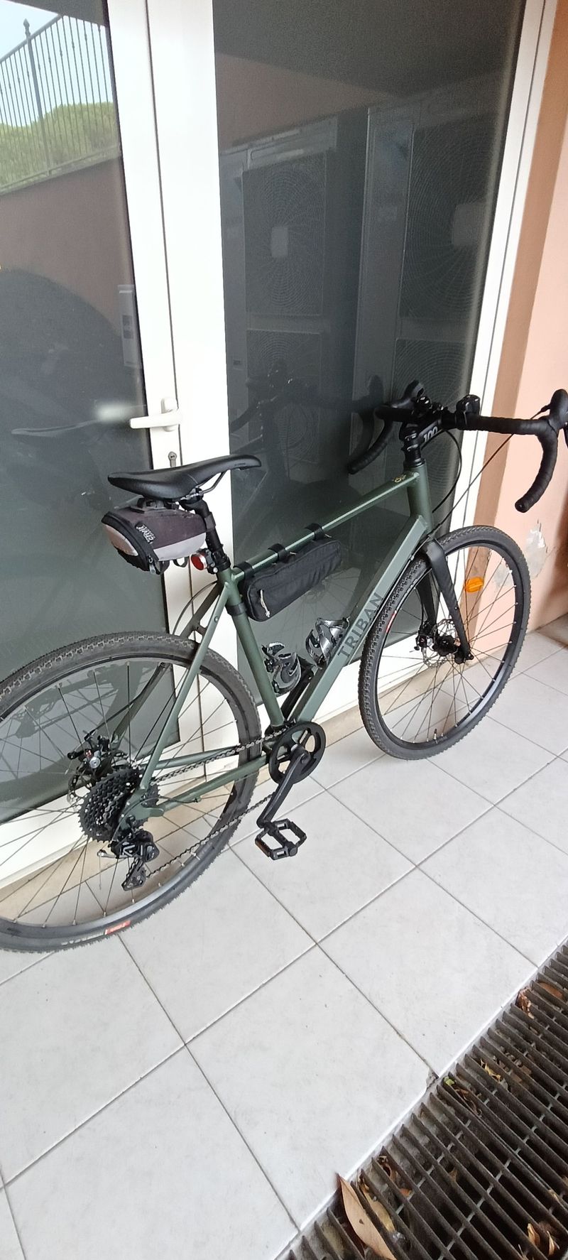 Used TRIBAN RC120 Women's Disc Gravel Adventure Bike - - Microshift 2020 2020 Road & Gravel
