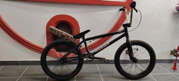 Gebrauchtes Wethepeople Custom Youth, Schwarz — Bild 1 von 3