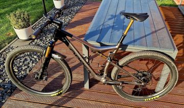 Orbea Oiz Shimano Deore XT 2023 Mountainbike usato, Grigio chiaro — immagine 5 di 17