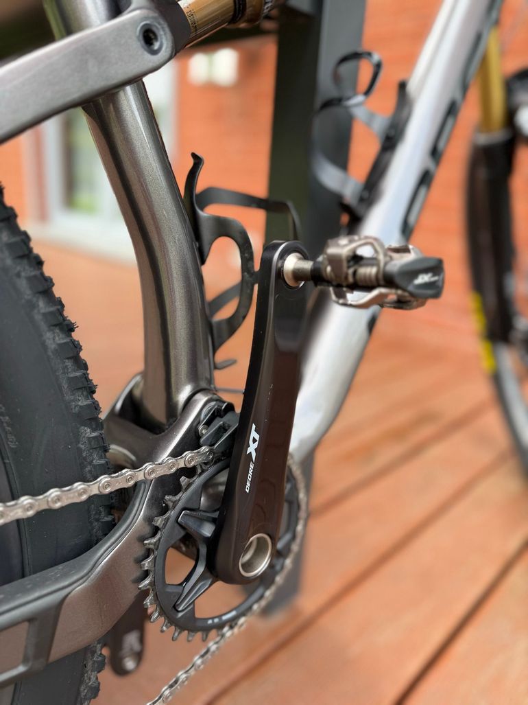 Orbea Oiz Shimano Deore XT 2023 Mountainbike usato, Grigio chiaro — immagine 15 di 17