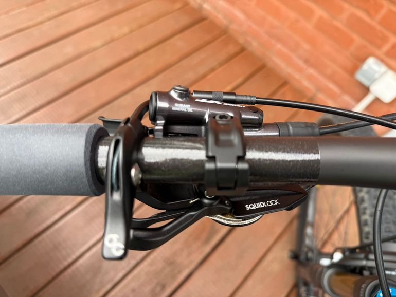 Orbea Oiz Shimano Deore XT 2023 Mountainbike usato, Grigio chiaro — immagine 12 di 17