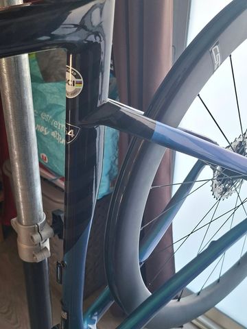 Gebrauchtes Specialized Tarmac SL7 Expert 2021 Frameset 2021 Road & Gravel, Blau — Bild 4 von 7
