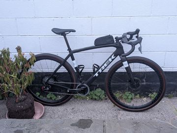 Trek Checkpoint SL 7 AXS 2024 2024 Road & Gravel usato, Nero — immagine 1 di 12