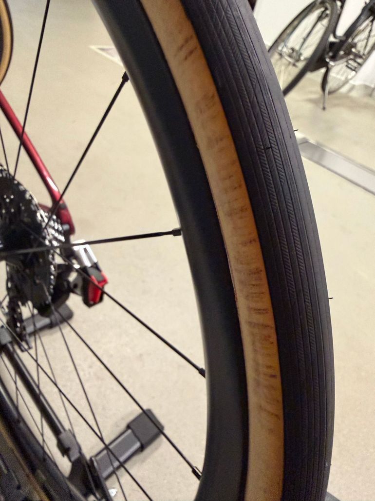 Used Argon 18 Sum SRAM Red eTap AXS 2024 Road & Gravel, Red — image 9 of 15
