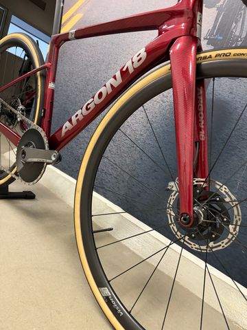 Used Argon 18 Sum SRAM Red eTap AXS 2024 Road & Gravel, Red — image 14 of 15