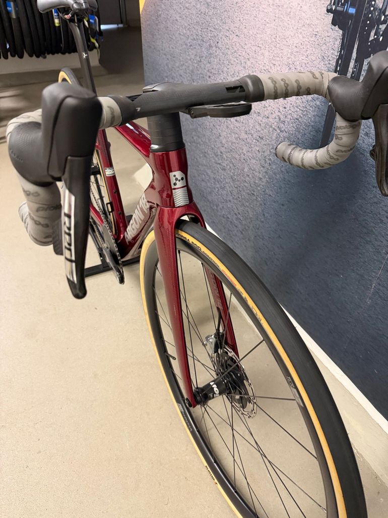Used Argon 18 Sum SRAM Red eTap AXS 2024 Road & Gravel, Red — image 8 of 15