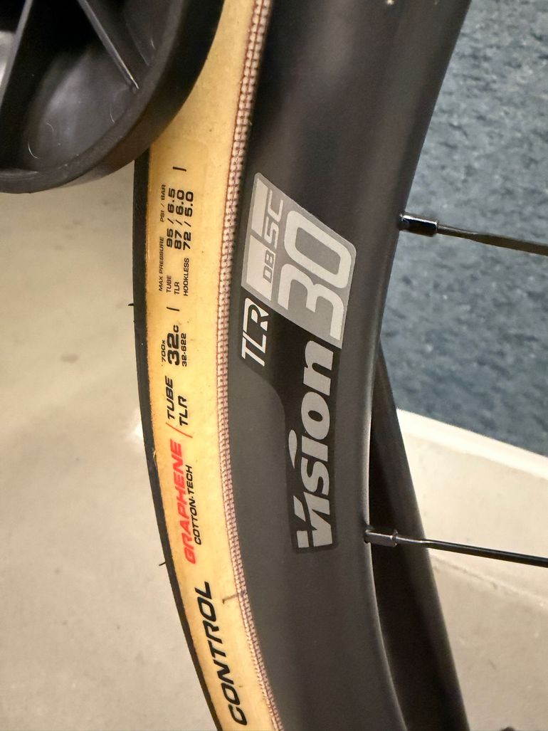 Used Argon 18 Sum SRAM Red eTap AXS 2024 Road & Gravel, Red — image 6 of 15