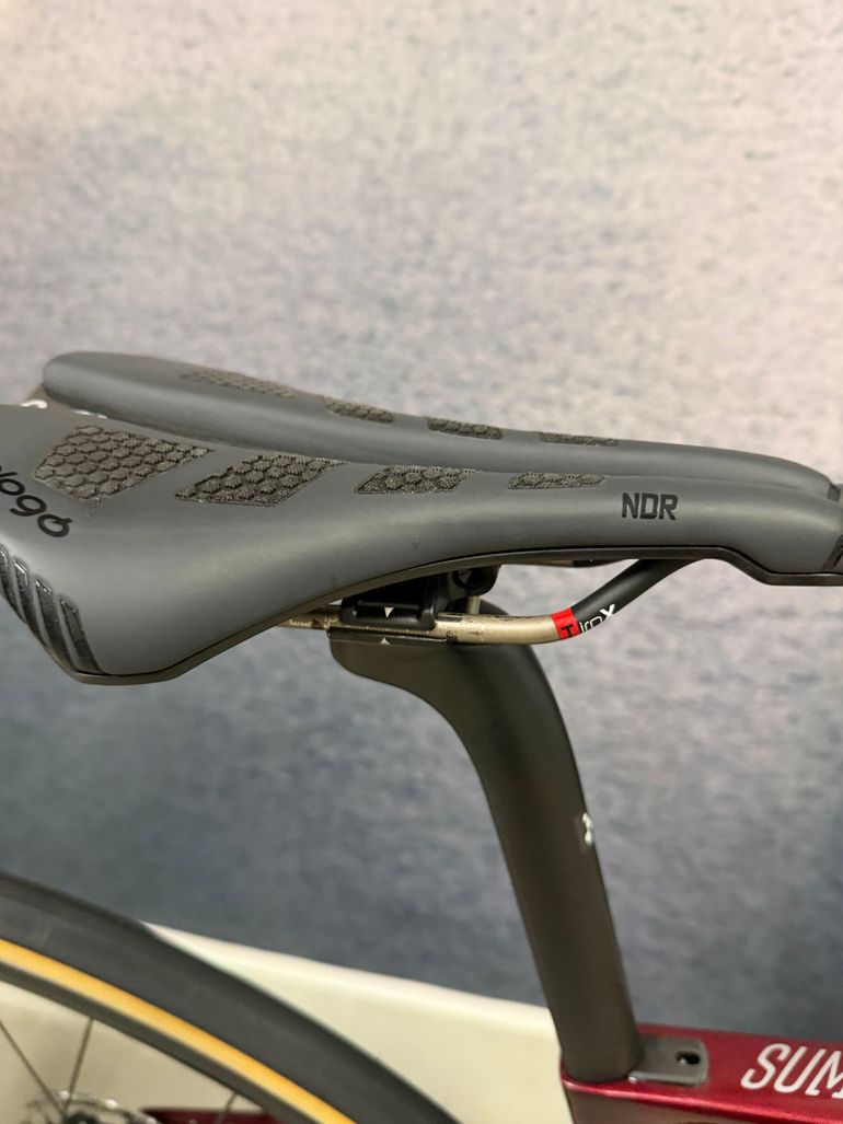 Used Argon 18 Sum SRAM Red eTap AXS 2024 Road & Gravel, Red — image 4 of 15