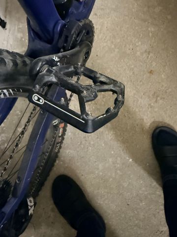 Used Canyon Strive CF 8.0 2019 2019 Mountainbike, Blue, 29 — image 3 of 11