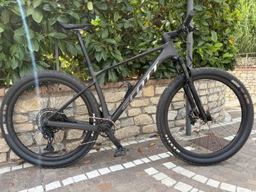 Scott Scale 940 2024 2024 Mountainbike d'occasion — image 1 sur 9