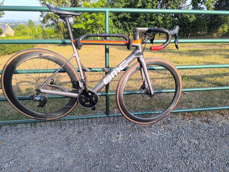 Použité BMC Teammachine SLR02 DISC ONE 2020 2020 Road & Gravel