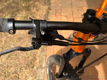 Used Trek Roscoe 7 2021 2021 Mountainbike, Orange, 27.5 — image 7 of 7