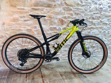 BMC Fourstroke AMP LT ONE 2024 2024 Mountainbike de segunda mano, Negro — imagen 1 de 3