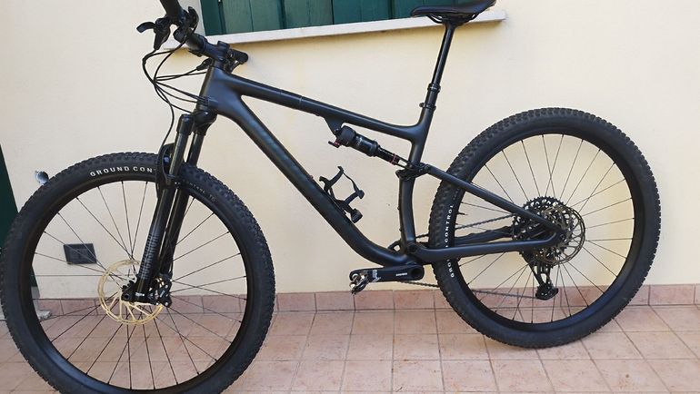 Specialized Epic Comp 2022 2022 Mountainbike d'occasion — image 12 sur 12
