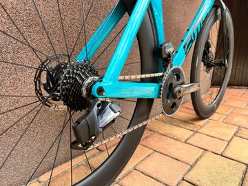 Used BMC Timemachine 01 DISC ONE 2022 2022 Road & Gravel, Blue — image 3 of 13