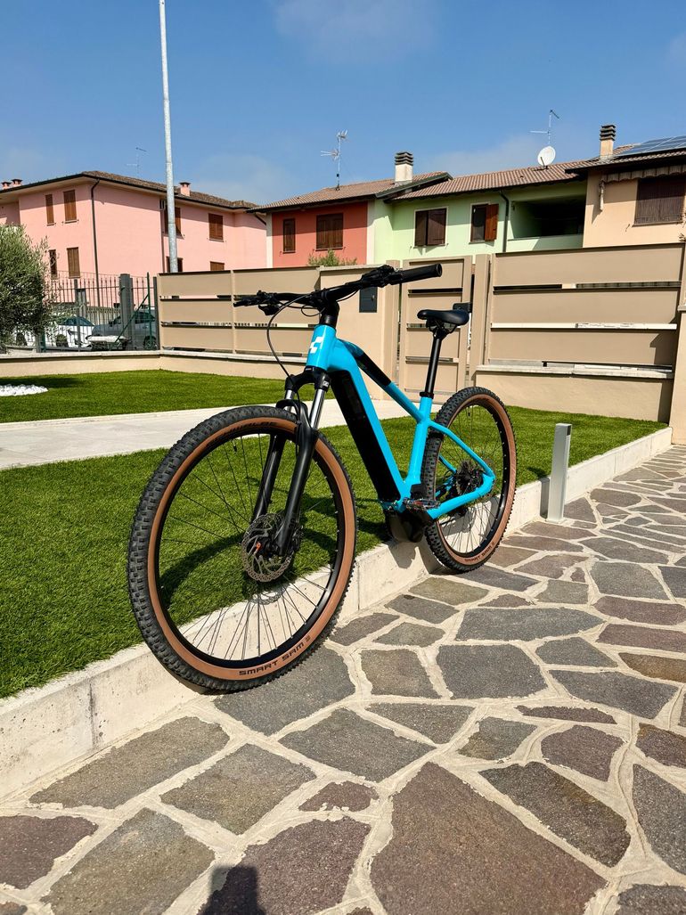 CUBE Reaction hybrid Shimano Deore XT 2023 Mountainbike d'occasion — image 3 sur 10