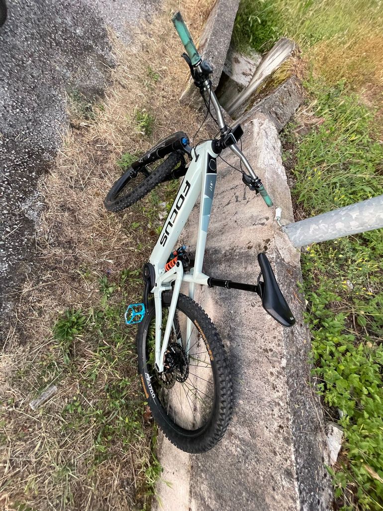Używany Focus JAM² 6.9 NINE 2021 2021 Mountainbike — zdjęcie 4 z 10