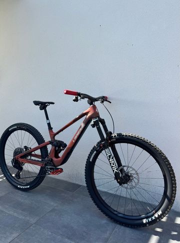 Tweedehands Lapierre Zesty CF SE 2024 2024 Mountainbike — afbeelding 5 van 6