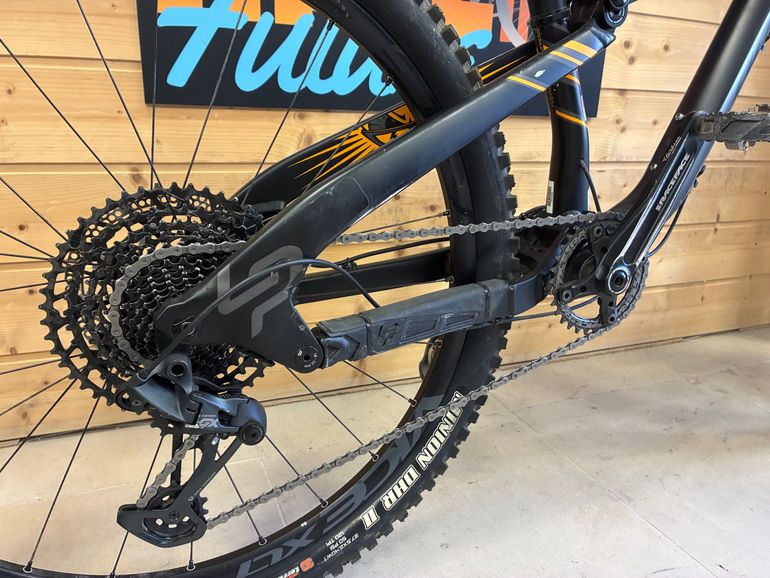 Used Lapierre 527 2020 Mountainbike, Black — image 2 of 3