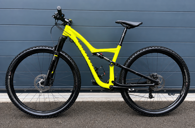 Używany Specialized Rumor Comp 2015 2015 Mountainbike — zdjęcie 2 z 3