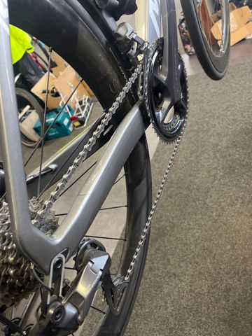 Merida Reacto Shimano Ultegra Di2 2024 Road & Gravel de segunda mano, Gris claro — imagen 3 de 4