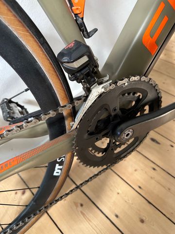 Used Focus PARALANE² 9.6 2019 2019 Road & Gravel, Green — image 3 of 8