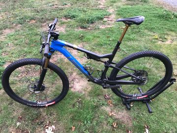 Used Lapierre XRM 8.9 2023 2023 Mountainbike, Blue — image 3 of 24