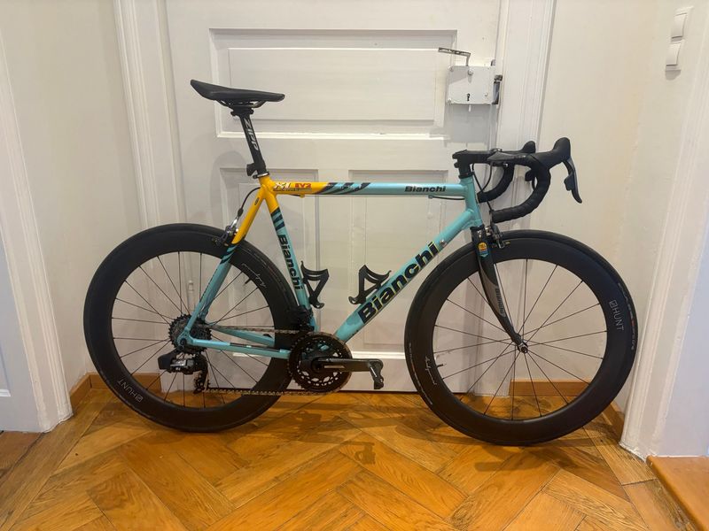 Käytetty Bianchi EV2 Reparto Corse Neo Retro Size 56 SRAM Force AXS Powermeter 2025 Road & Gravel