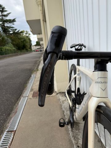 Used Adris Performance Shimano Ultegra Di2 2023 Road & Gravel, White — image 5 of 9