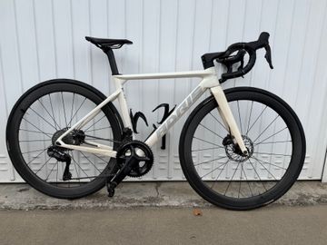 Used Adris Performance Shimano Ultegra Di2 2023 Road & Gravel, White — image 2 of 9