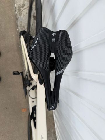 Used Adris Performance Shimano Ultegra Di2 2023 Road & Gravel, White — image 7 of 9