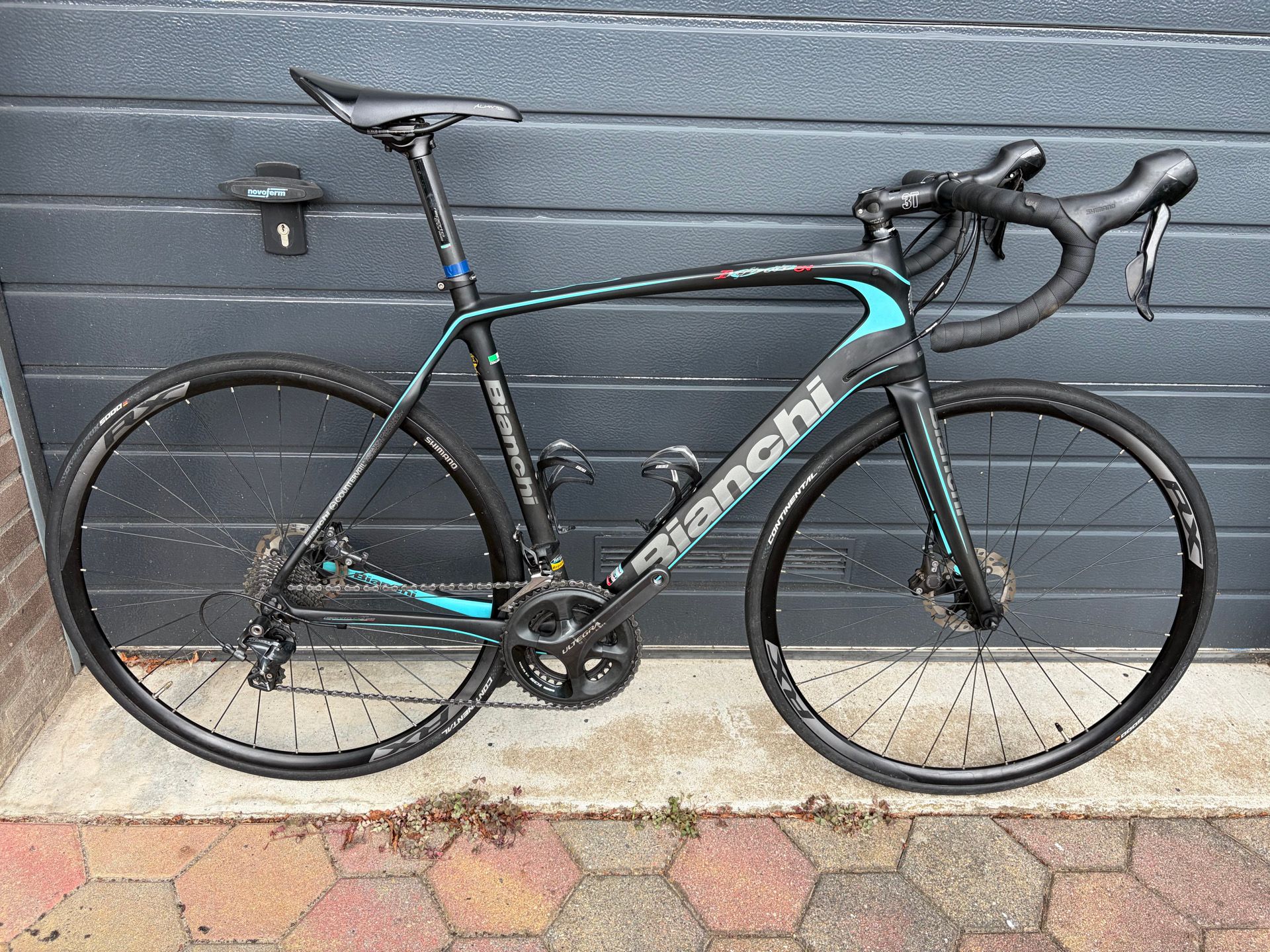 Used Bianchi Infinito CV Ultegra Disc 2016 – $ 1,566 | buycycle